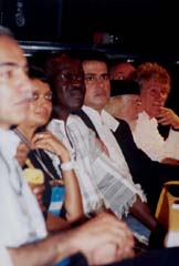 Poetas en la lectura inaugural del XV Festival de Poesía de Medellín. Adnan Al Sayegh, Sujata Bhatt, Timothy Wangusa, Tarek William Saab, Ernesto Cardenal, Juan Manuel Roca, James Fenton.