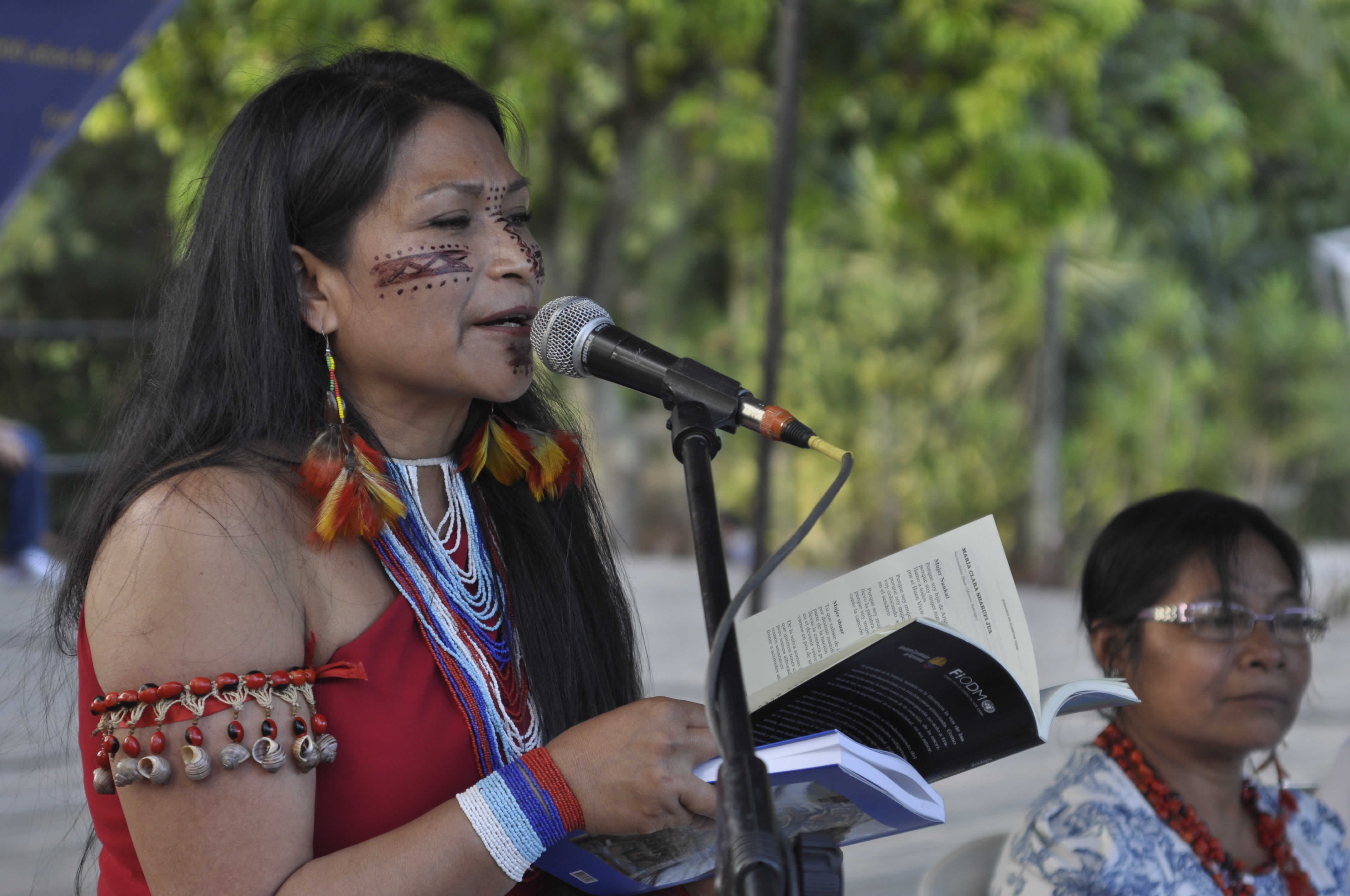 Lectura de María Clara Sharupi (Ecuador, Nación Shuar)