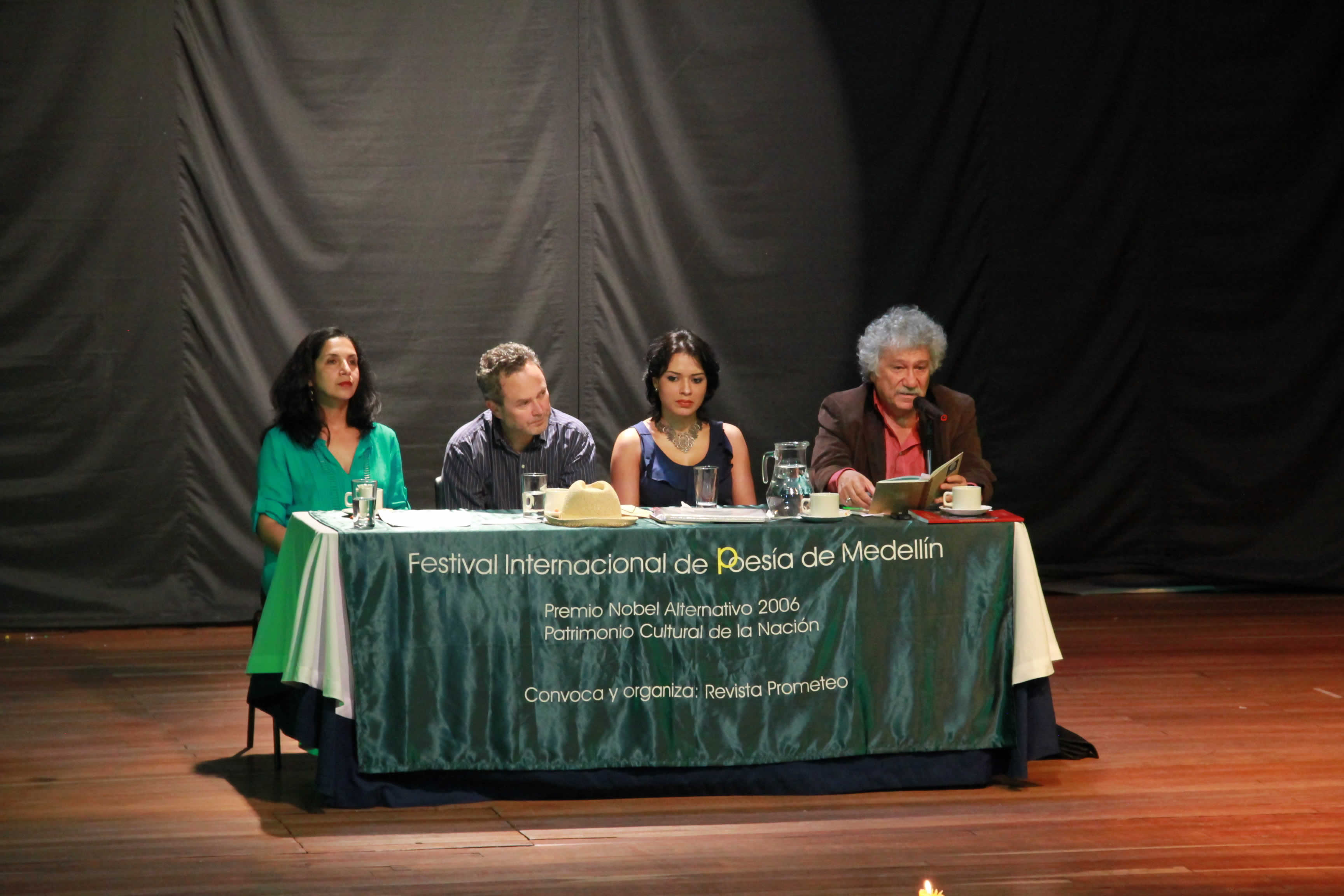 Lectura de Juan Manuel Roca