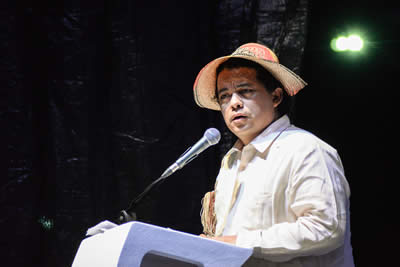 Lectura de Vito Apushana (Nación Wayuu, Colombia). © #25FIPM. Photo: Sara Marin