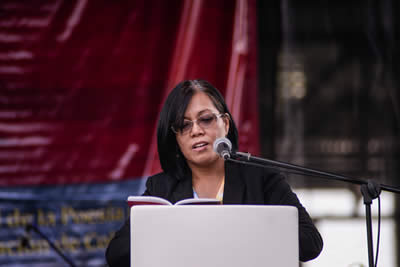 Lectura de Dinah Roma (Filipinas). © #25FIPM. Photo: Sara Marín