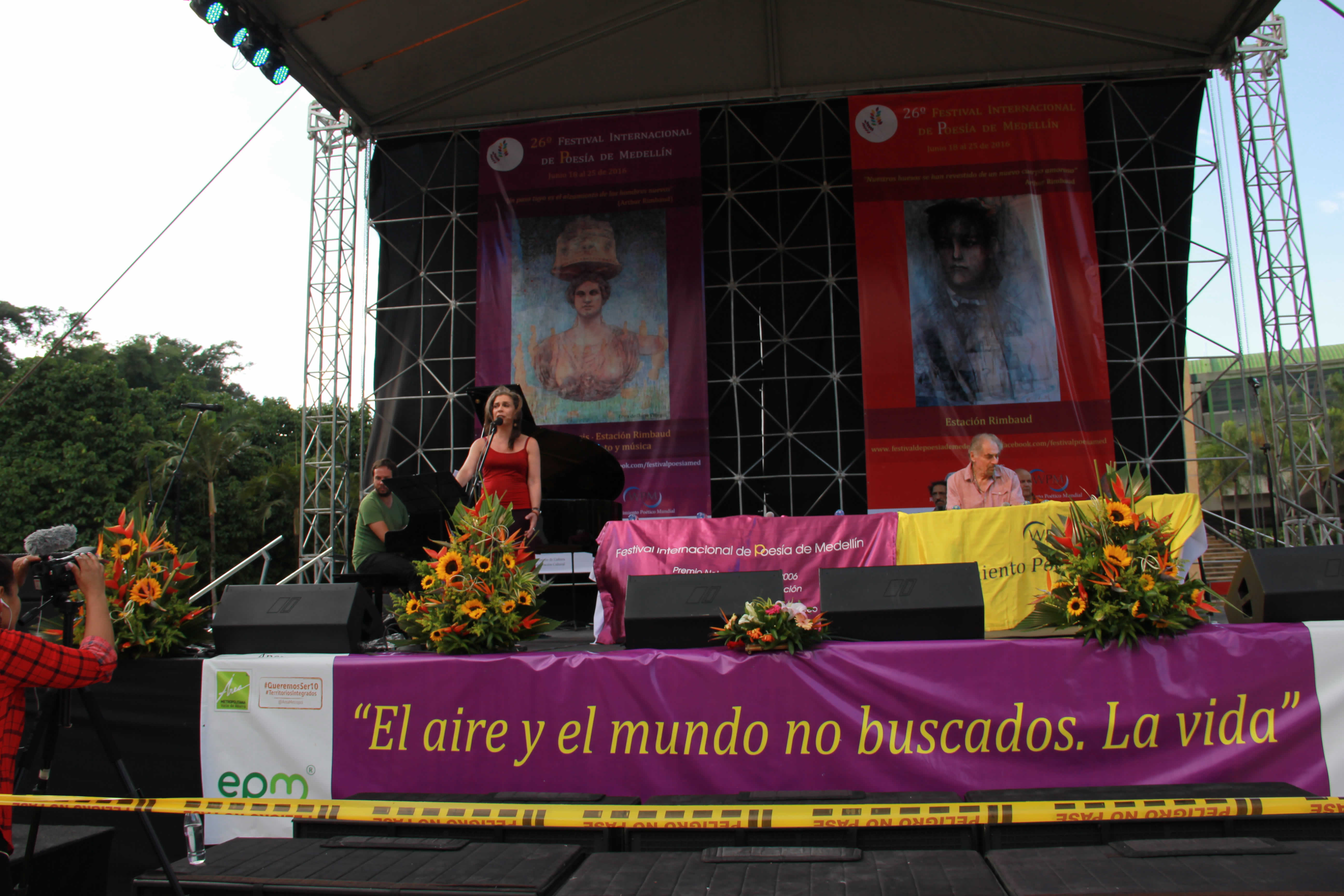 Spyros Manesis, Savina Yannatou (Grecia); Carl Ruck (Estados Unidos). © Nidia Naranjo