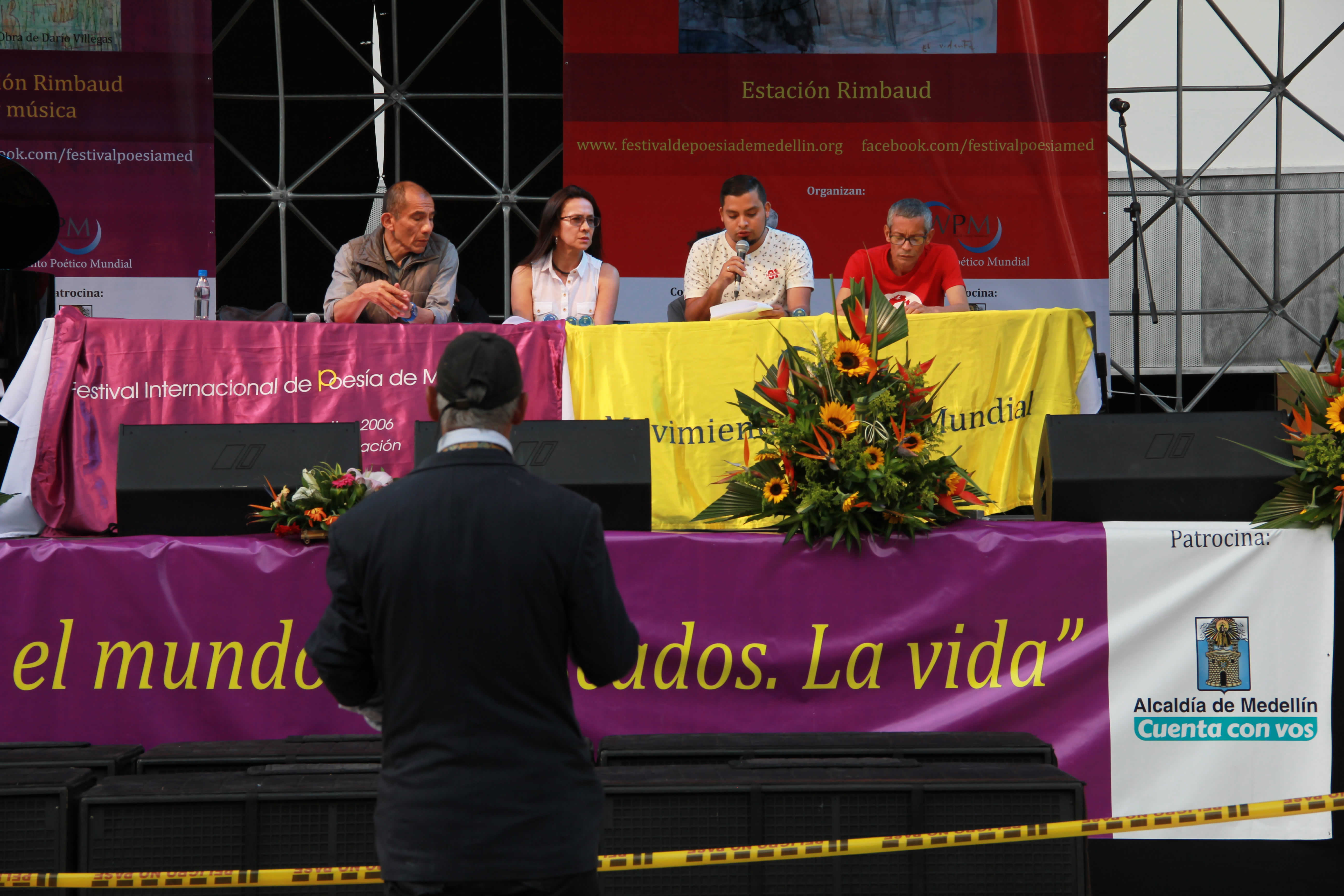 Mesa 3: José Luis Tahua (Perú-Colombia), Luz Dary Peña (Colombia), Danny Yecid León (Colombia), Guillermo Linero (Colombia). © Nidia Naranjo