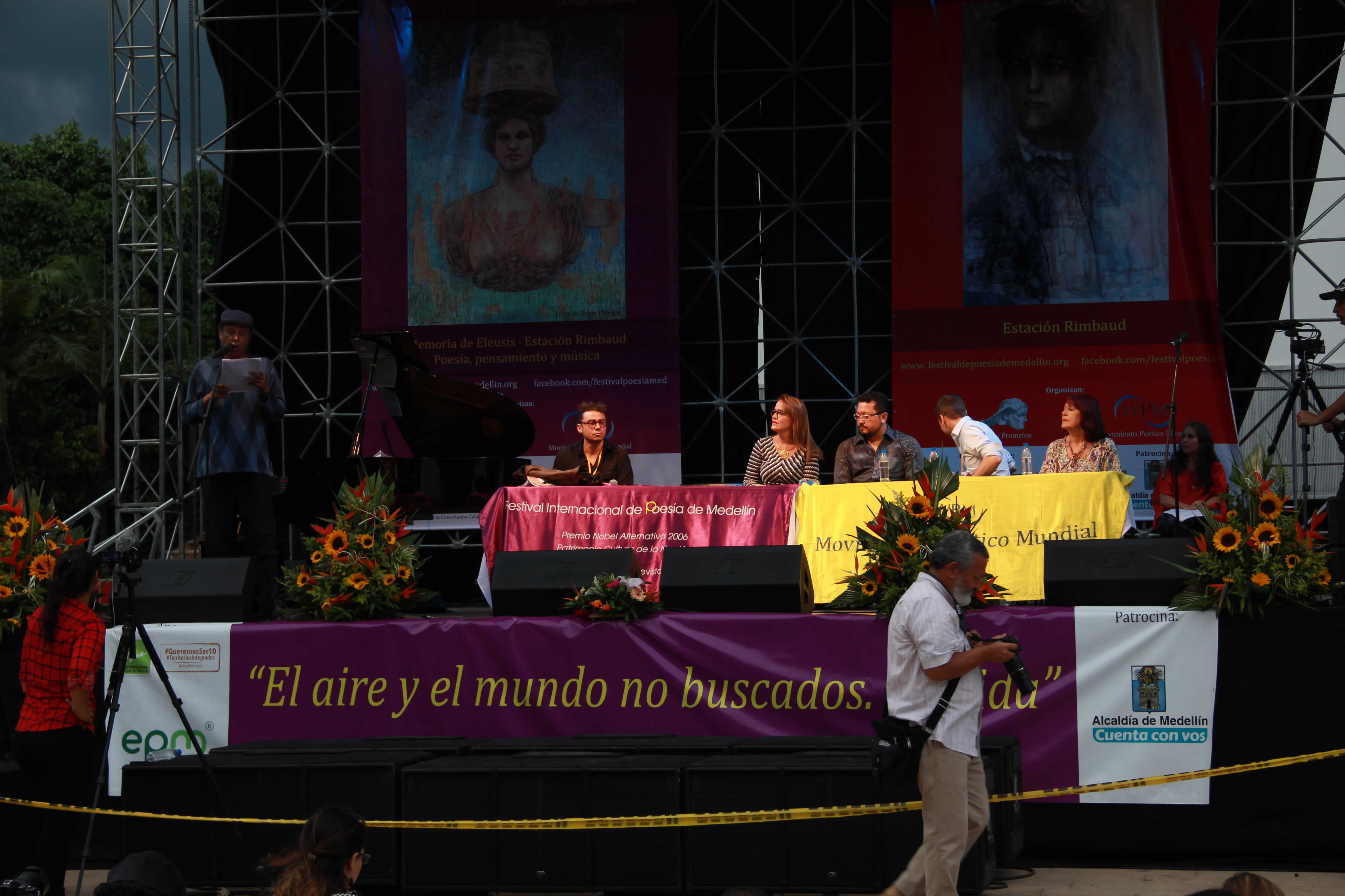 Mesa 5: Leo Castillo (Colombia), Samir Delgado (España), Carolina Zamudio (Argentina), William Alfaro (El Salvador), Björn Kuhligk (Alemania), Isabel Crooke Ellison (Reino Unido). © Nidia Naranjo