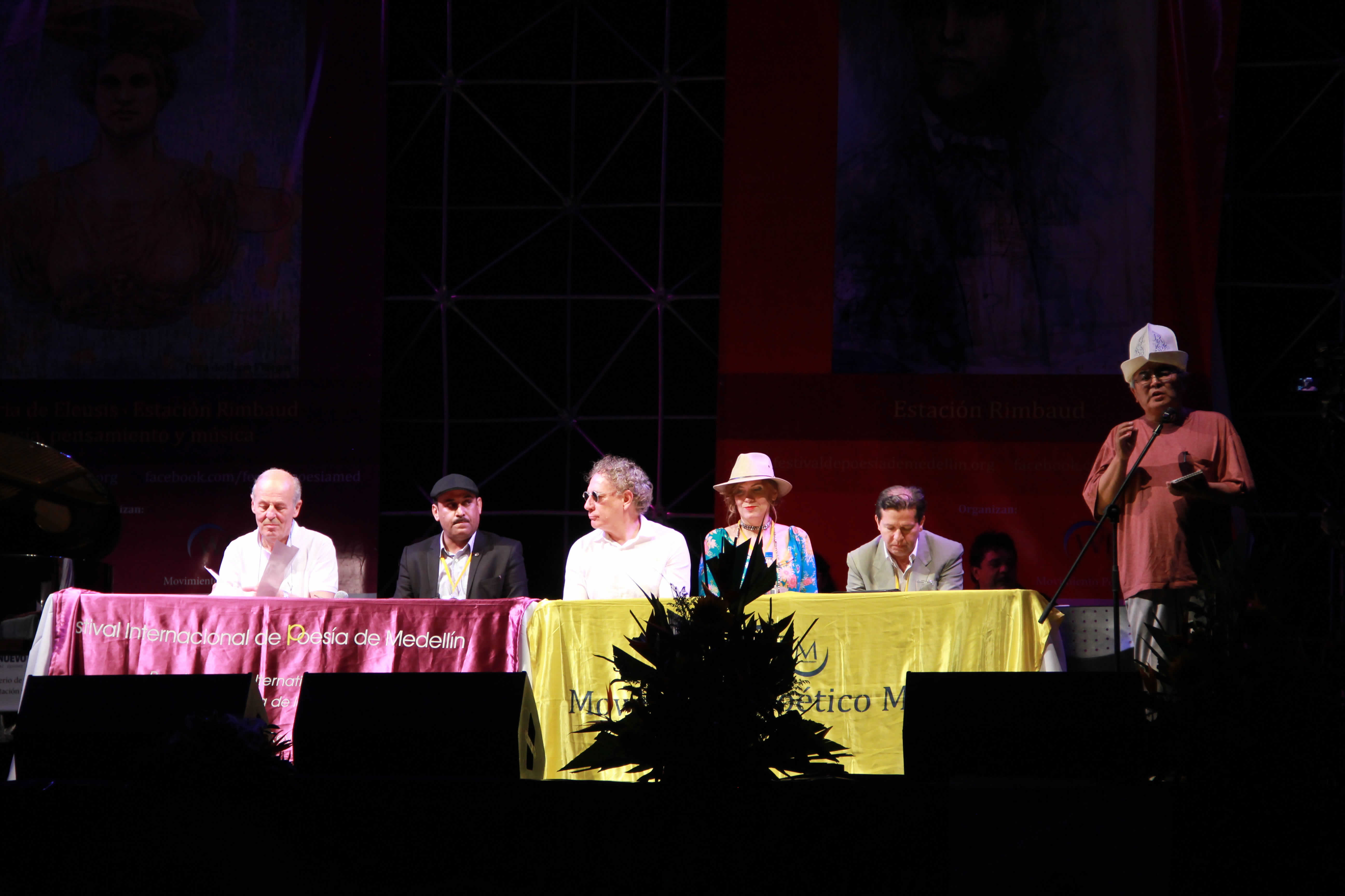 Mesa 7: 
Emilio Coco (Italia), Ali Al Hazmi (Arabia Saudita), Juan Carlos Mestre (España), Judith Crispin (Australia), Juan Carlos Galeano (Colombia), Akbar Ryskulov (Kirguistán).
. © Nidia Naranjo