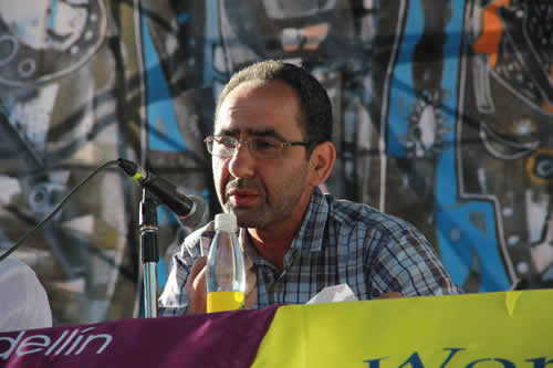 Lectura del poeta Khalid  Raissouni (Marruecos). © Natalia Rendón