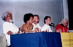 Lectura de Poemas en el Teatro Camilo Torres