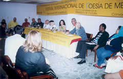 Rueda de prensa del XV Festival de Poesía de Medellín