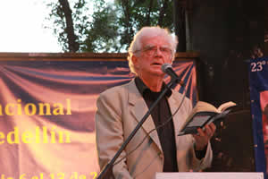 Jan Erik Vold (Noruega)
. Fotografía: Festival de Poesía de Medellin